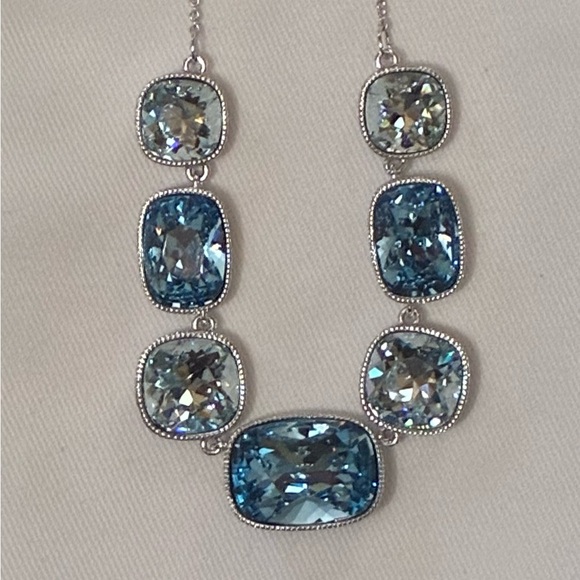 TOUCHSTONE CRYSTAL
By SWAROVSKI RIVA NECKLACE - Picture 2 of 4